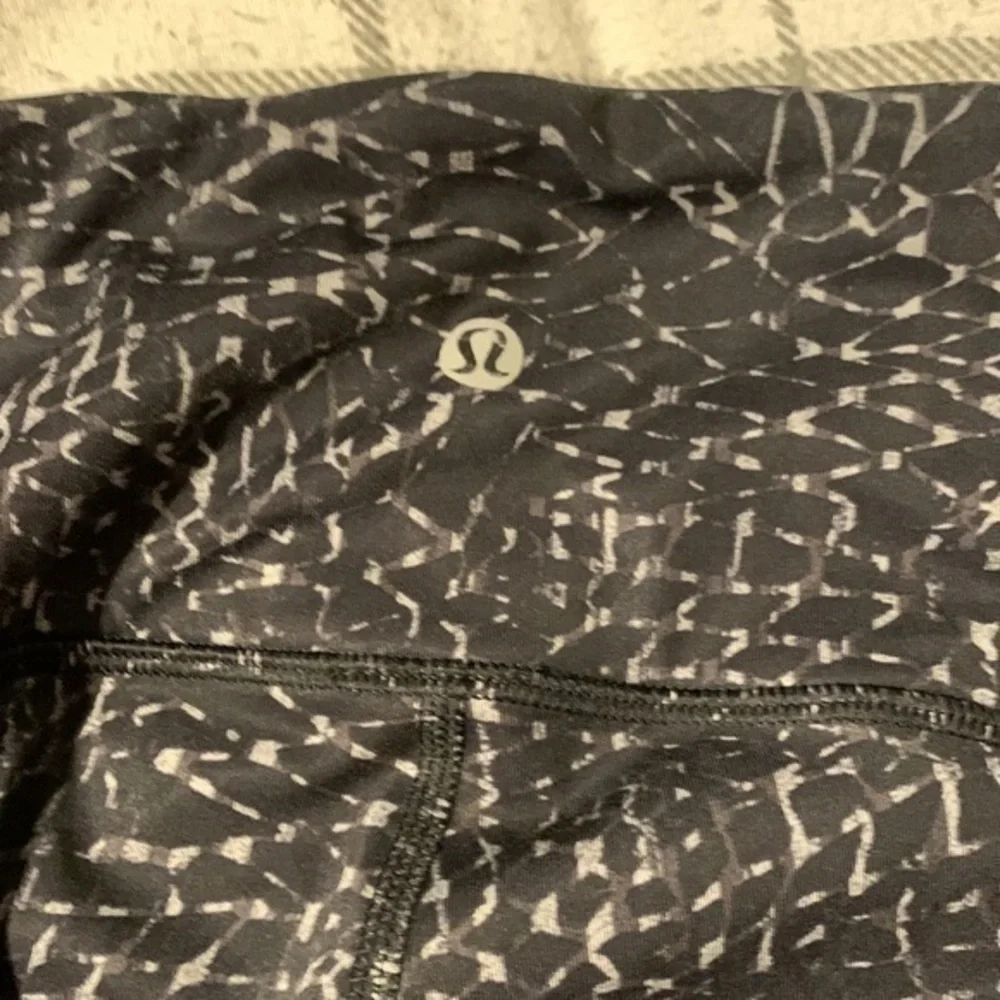 GUC Lululemon workout leggings
